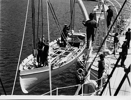 Hoisting a cutter